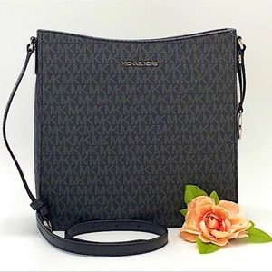 MICHAEL KORS LARGE MESSENGER BLACK SIGNATURE